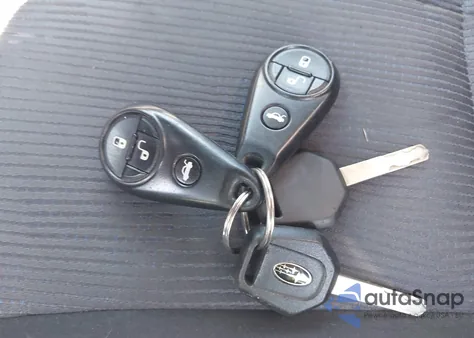 2010 Subaru Forester 2.5X Premium z USA, uszkodzony, nr VIN JF2SH6CC7AH763728